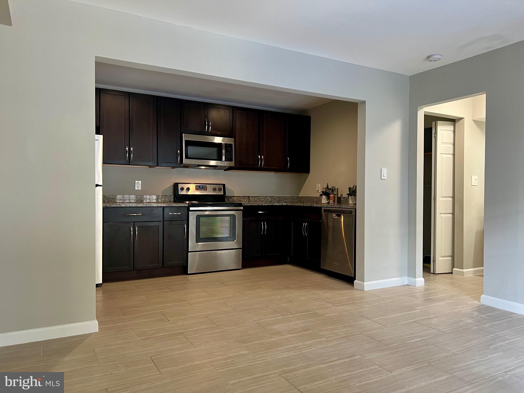 108 N Baylor Dr
