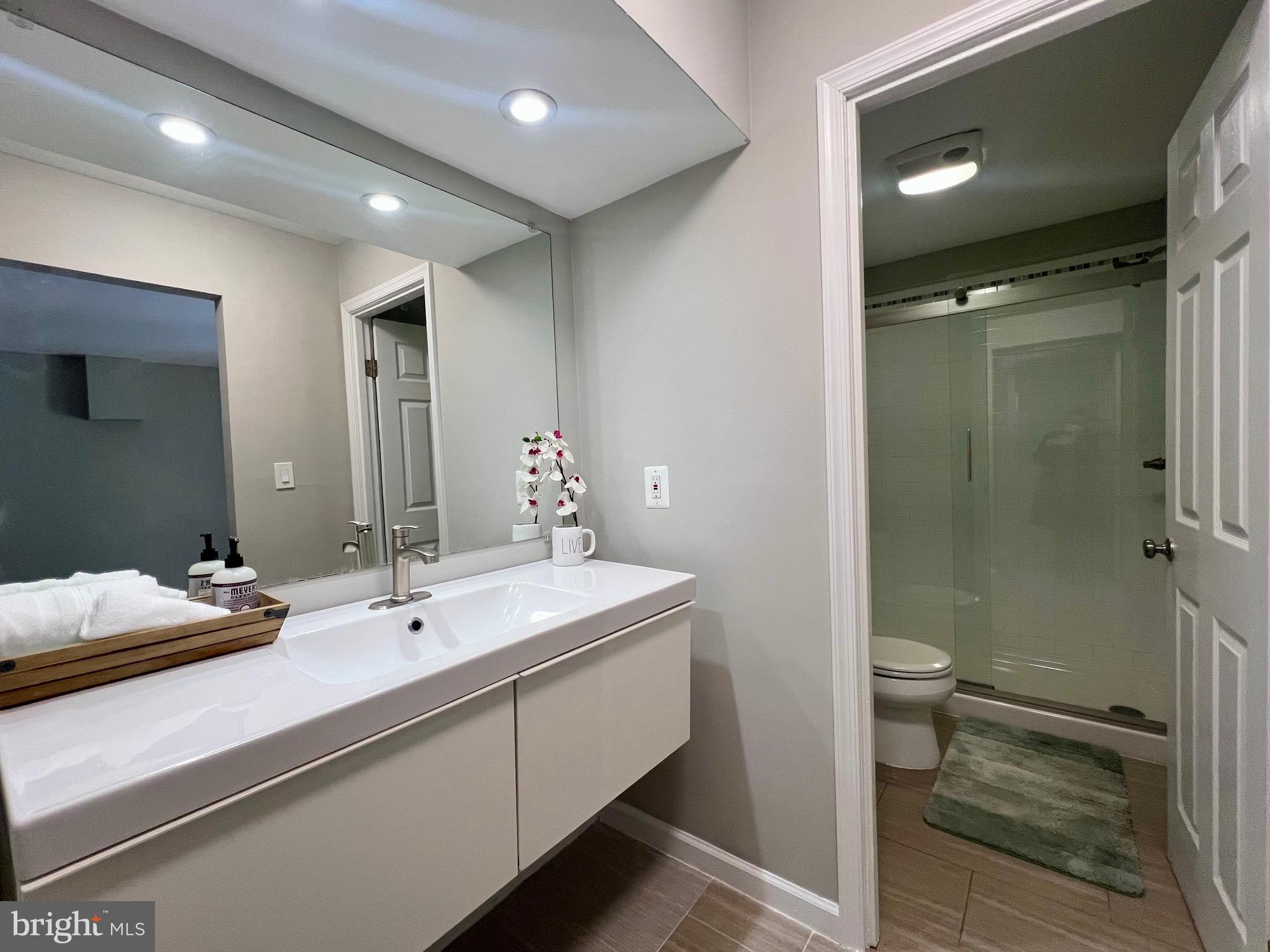 108 N Baylor Dr