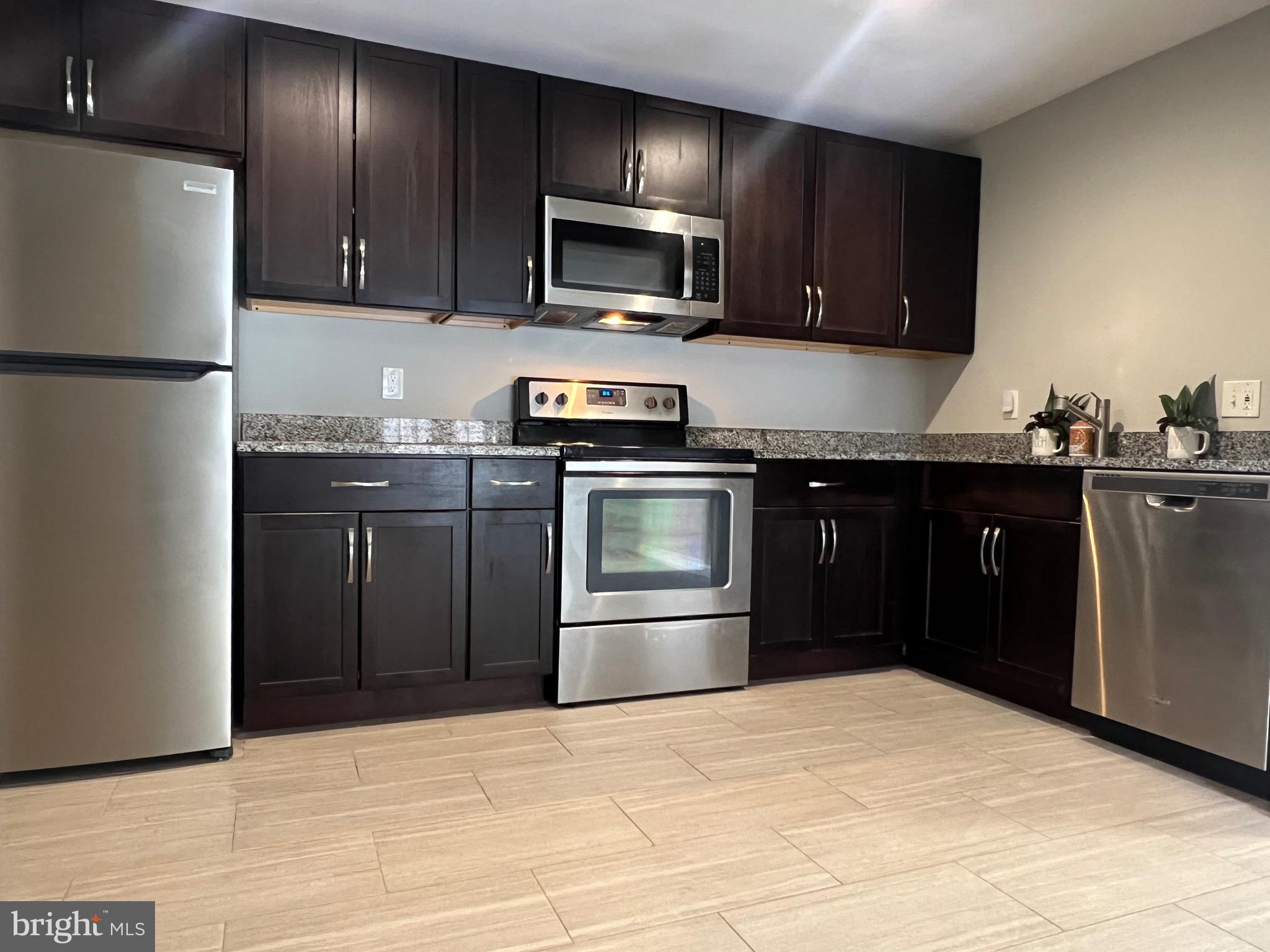 108 N Baylor Dr