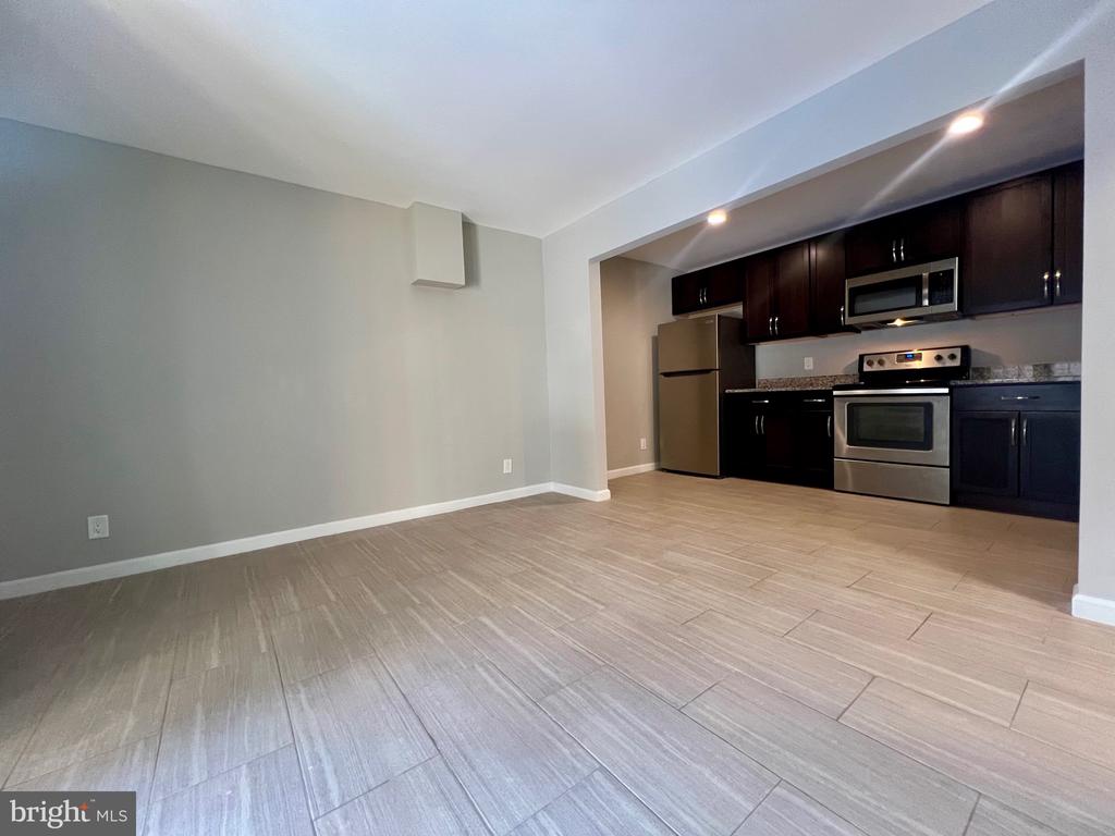 108 N Baylor Dr