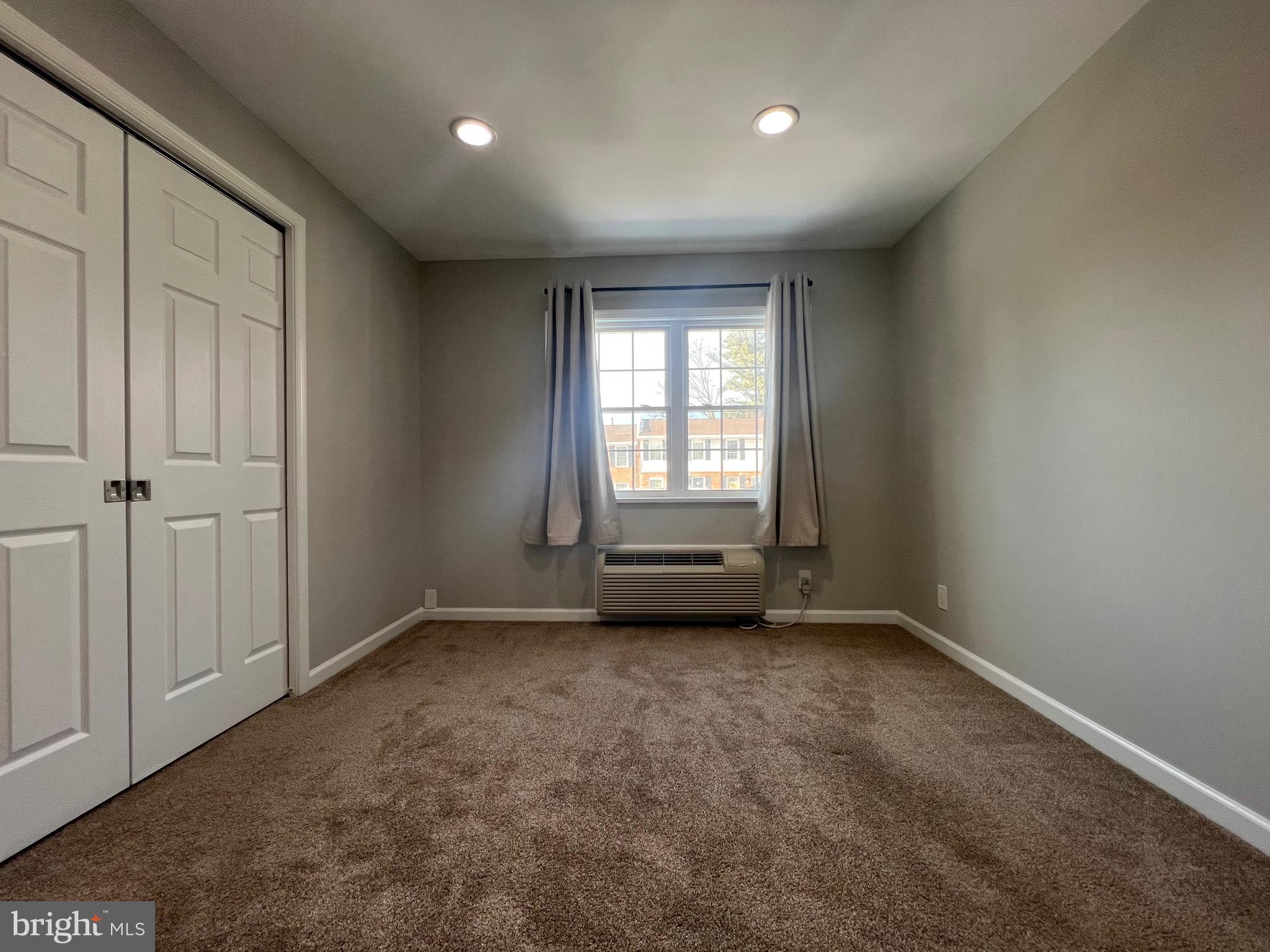 108 N Baylor Dr