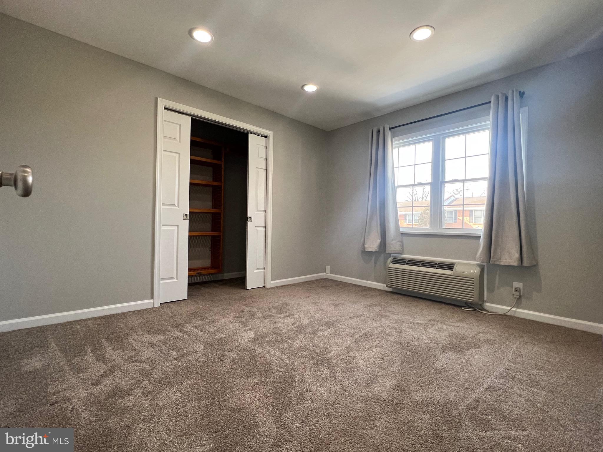 108 N Baylor Dr