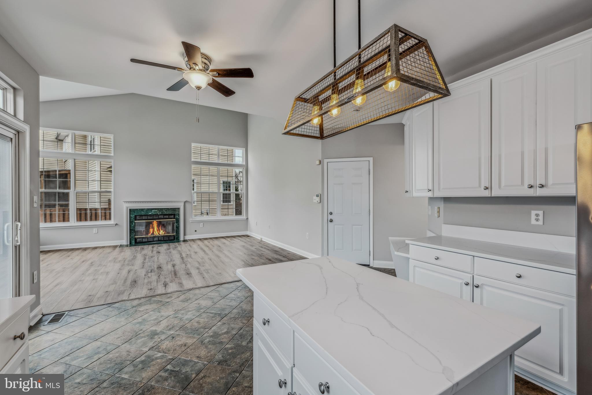 1247 Barksdale Dr NE