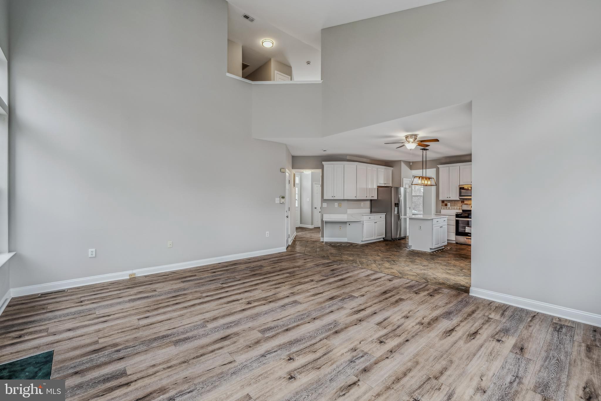 1247 Barksdale Dr NE