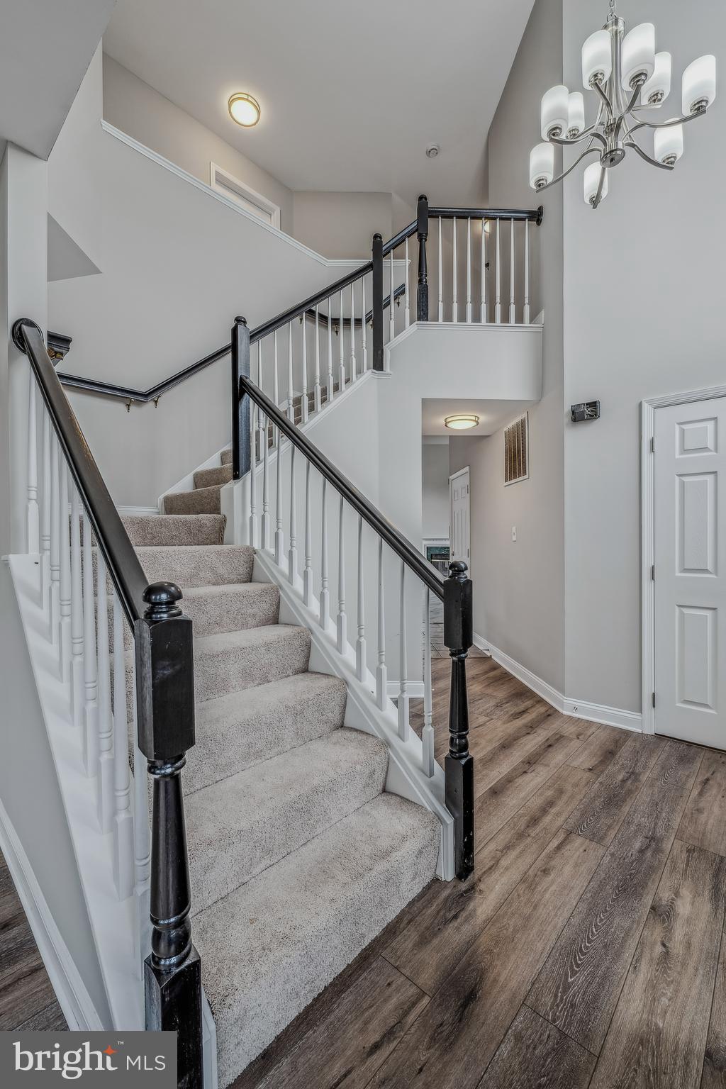 1247 Barksdale Dr NE