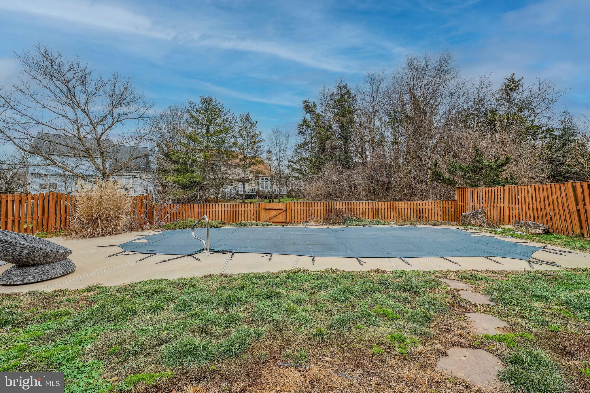 1247 Barksdale Dr NE