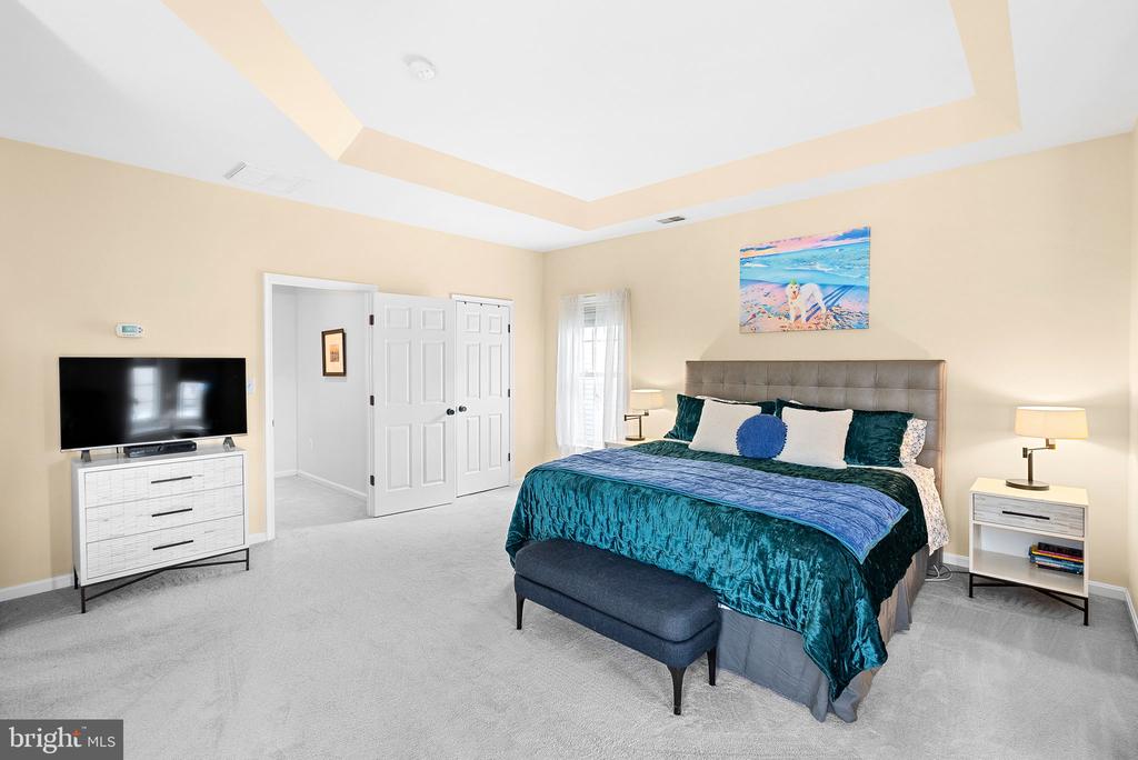 613 Greysands Ln