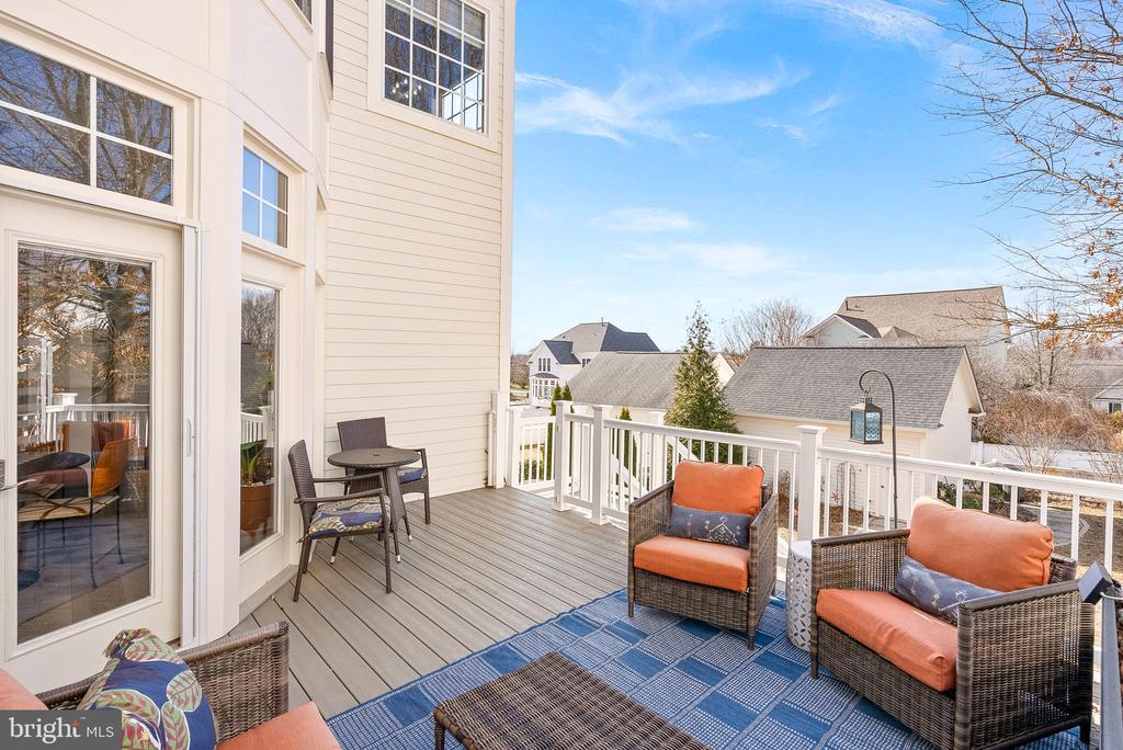 613 Greysands Ln