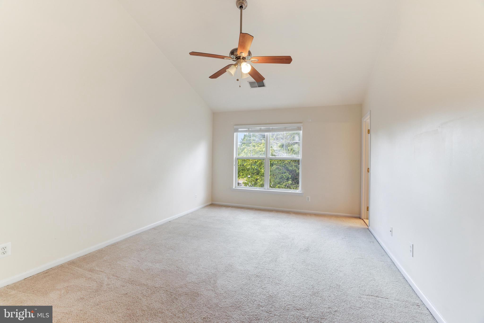 43091 AUTUMNWOOD SQ