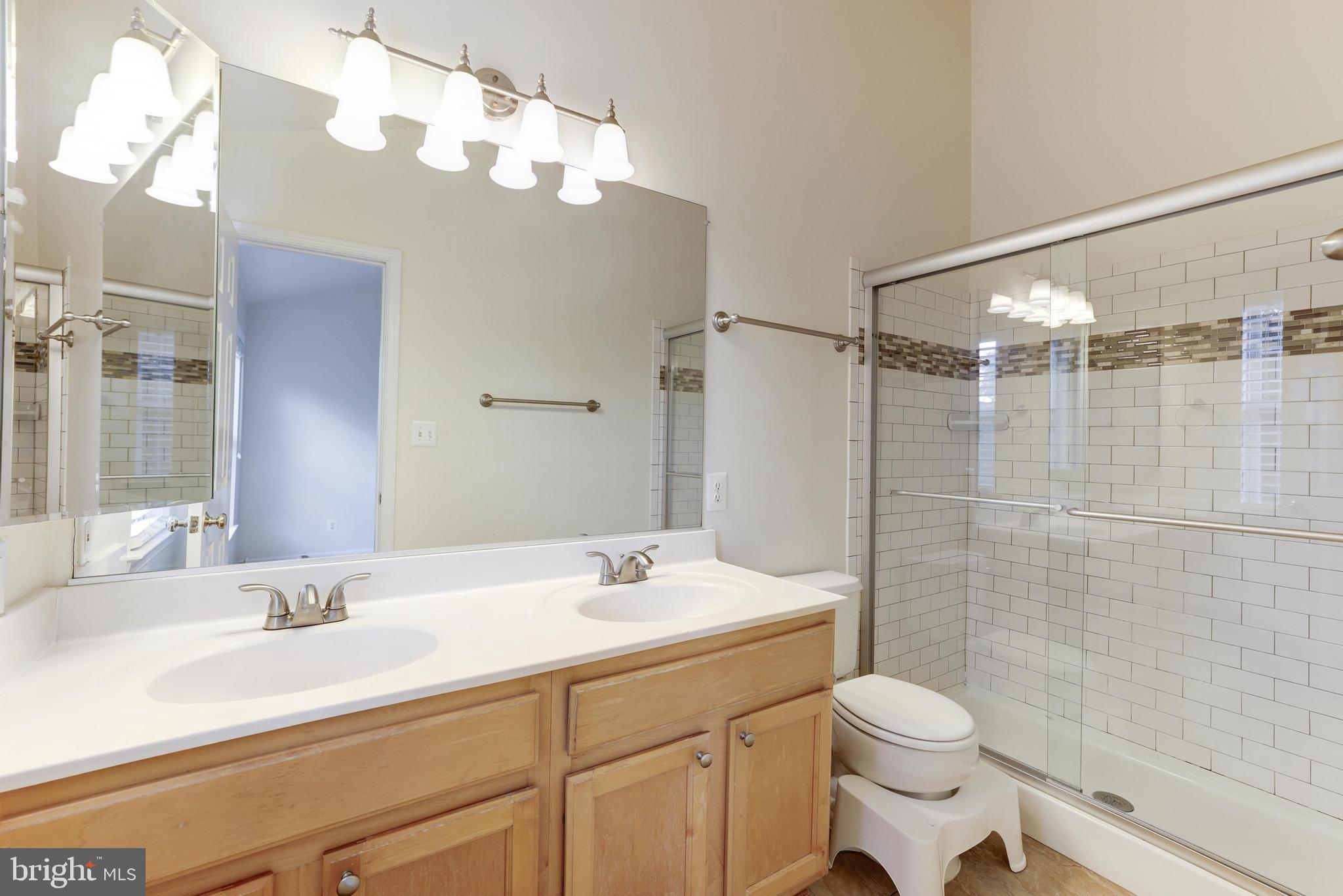 43091 AUTUMNWOOD SQ