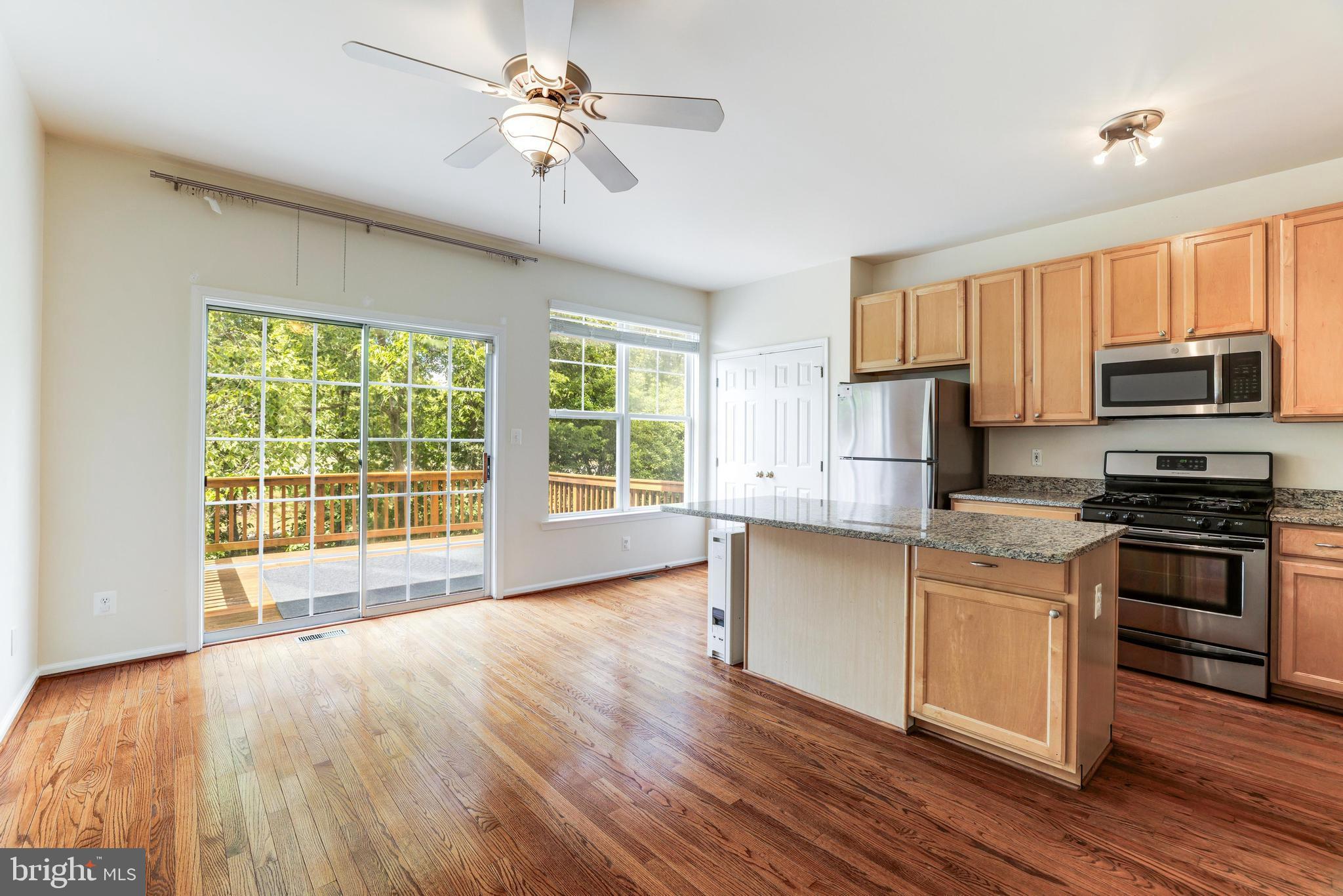 43091 AUTUMNWOOD SQ