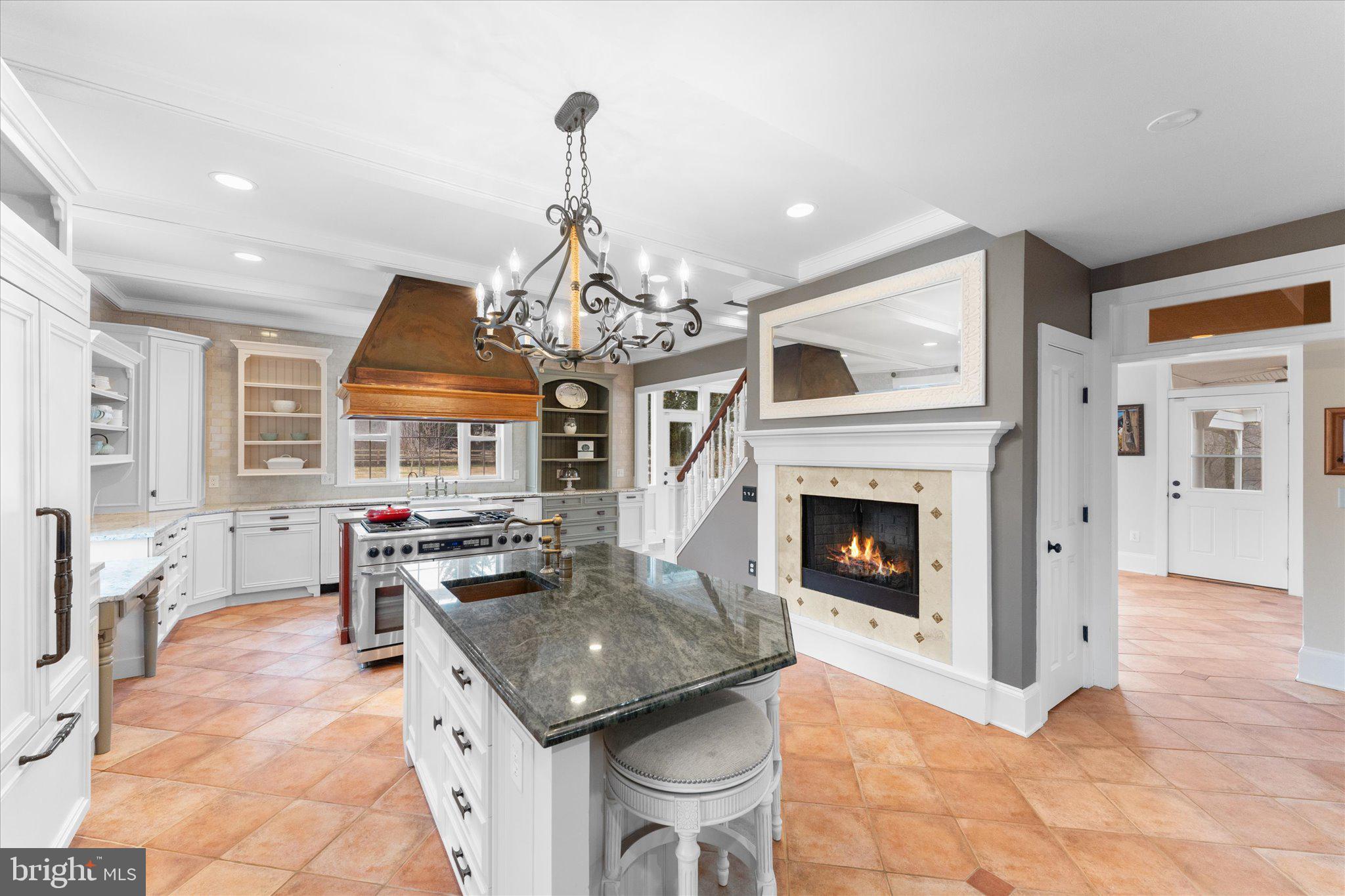 16999 Highland Cir