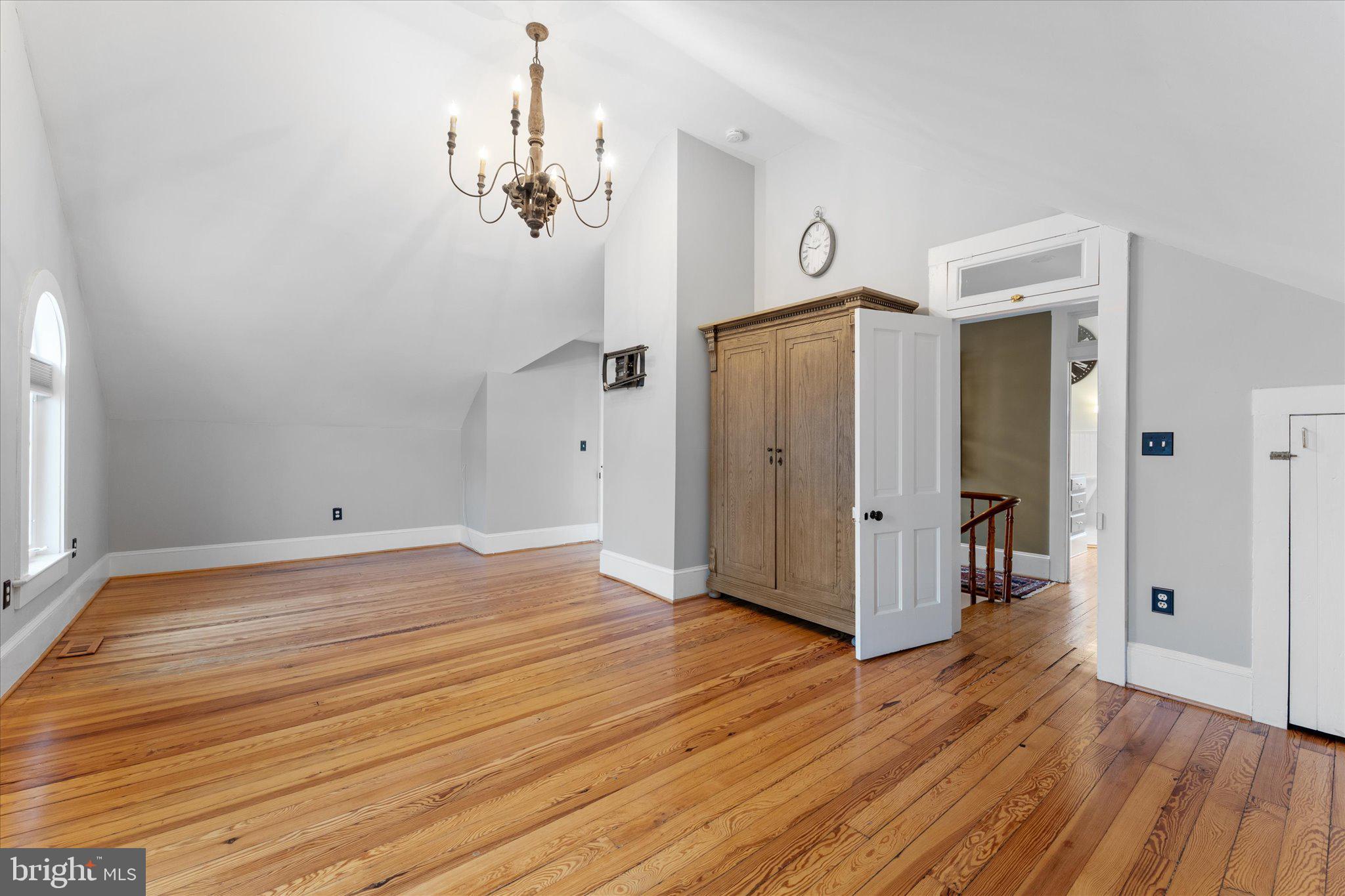 16999 Highland Cir