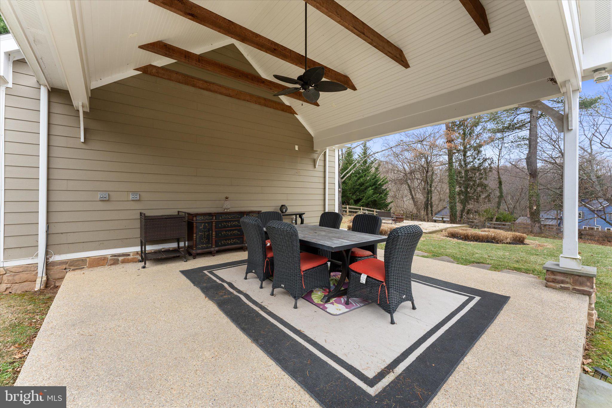 16999 Highland Cir