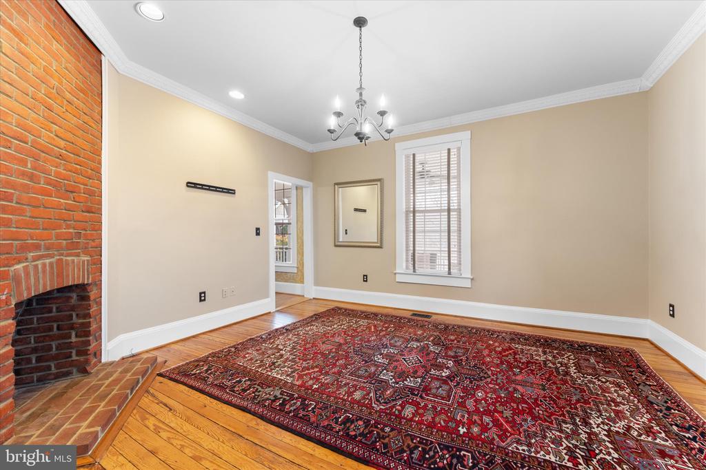 16999 Highland Cir