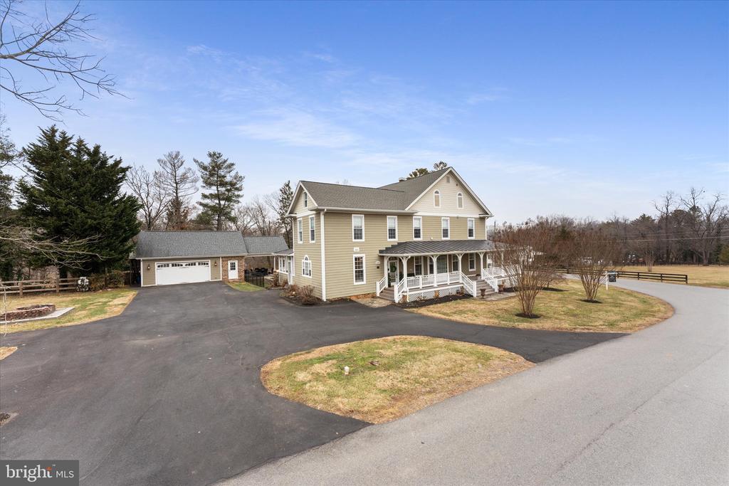 16999 Highland Cir