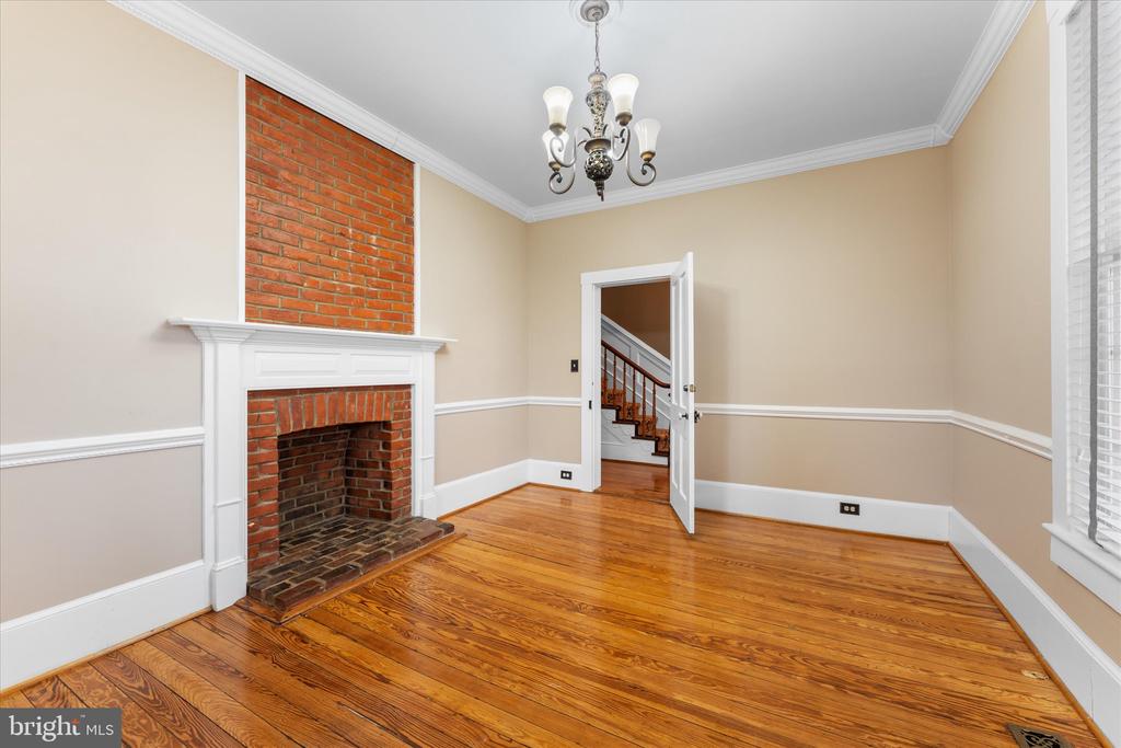 16999 Highland Cir