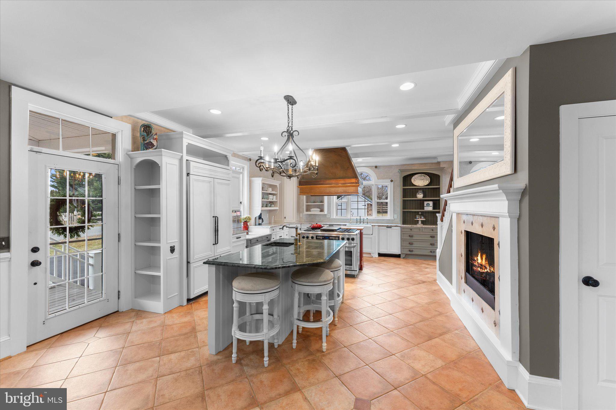 16999 Highland Cir