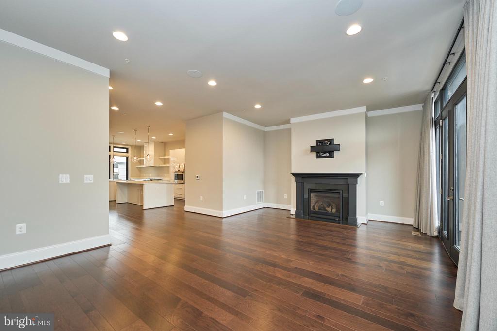 20442 NORTHPARK DR