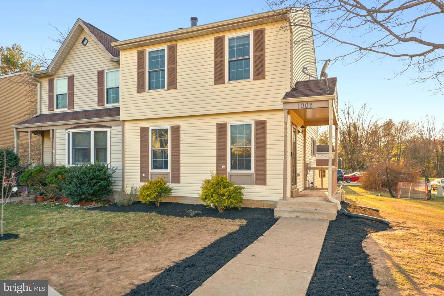 1002 Clymer Ct NE