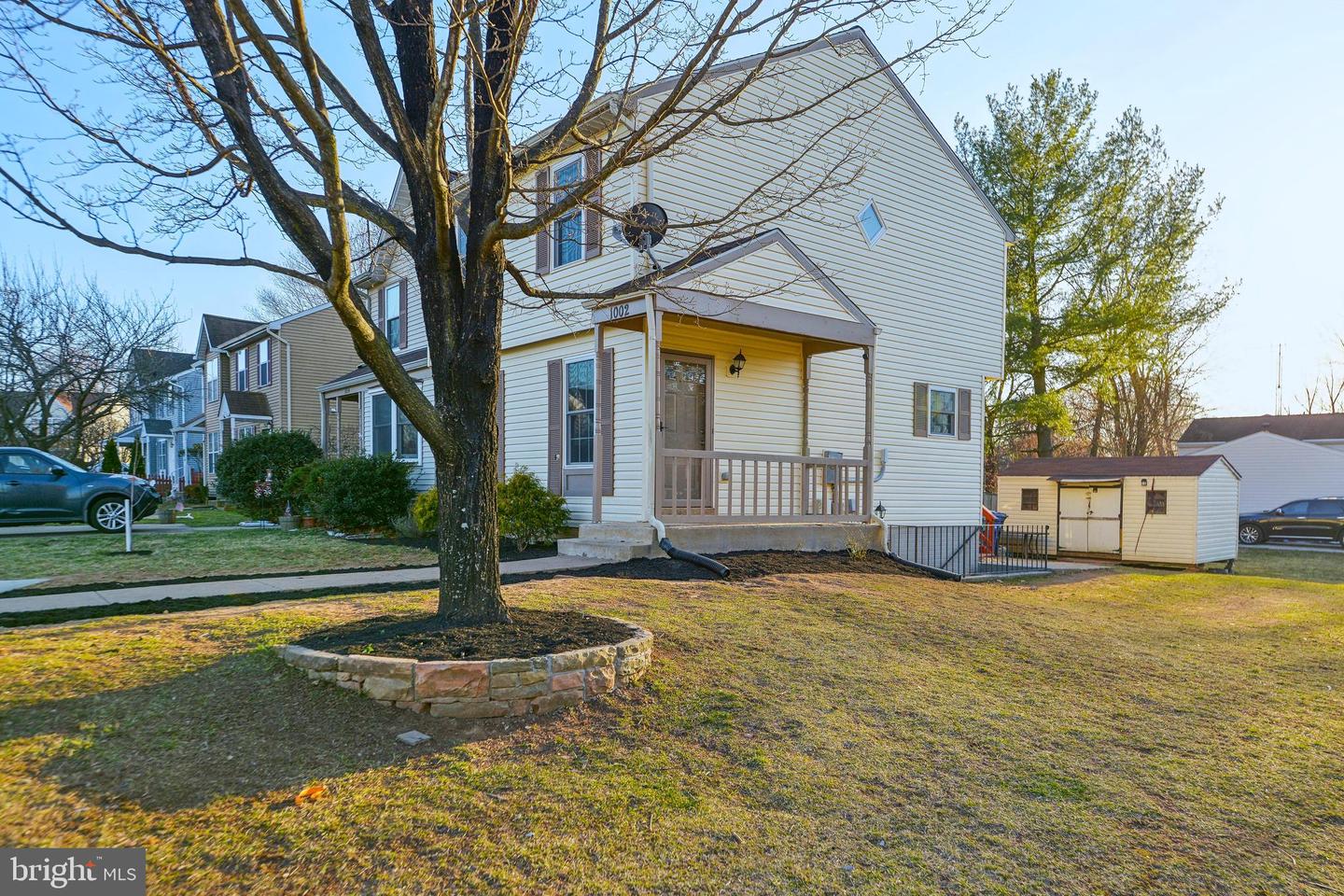 1002 Clymer Ct NE