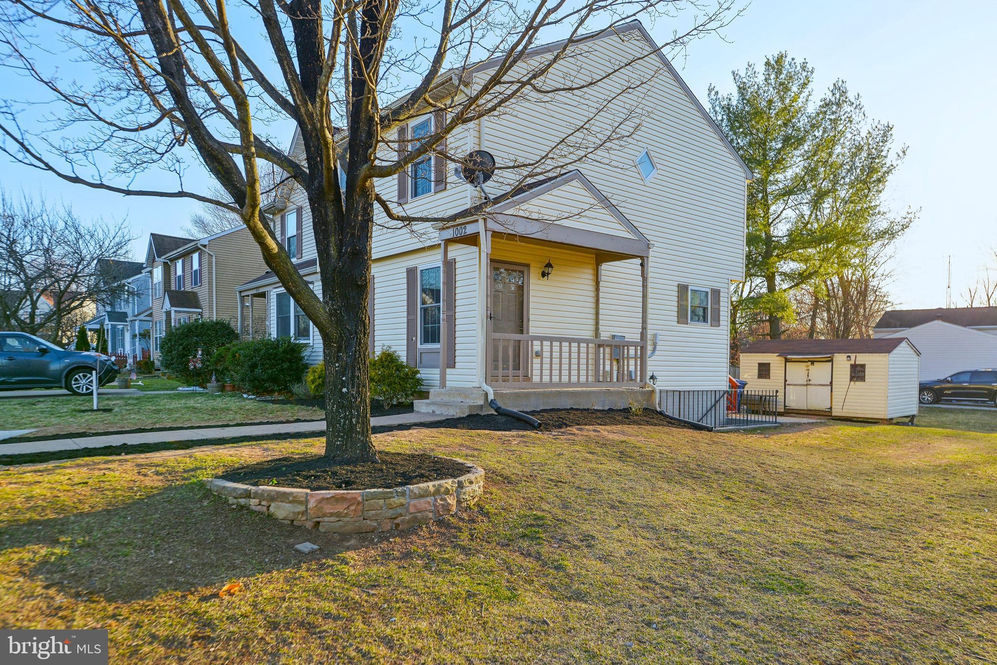 1002 Clymer Ct NE