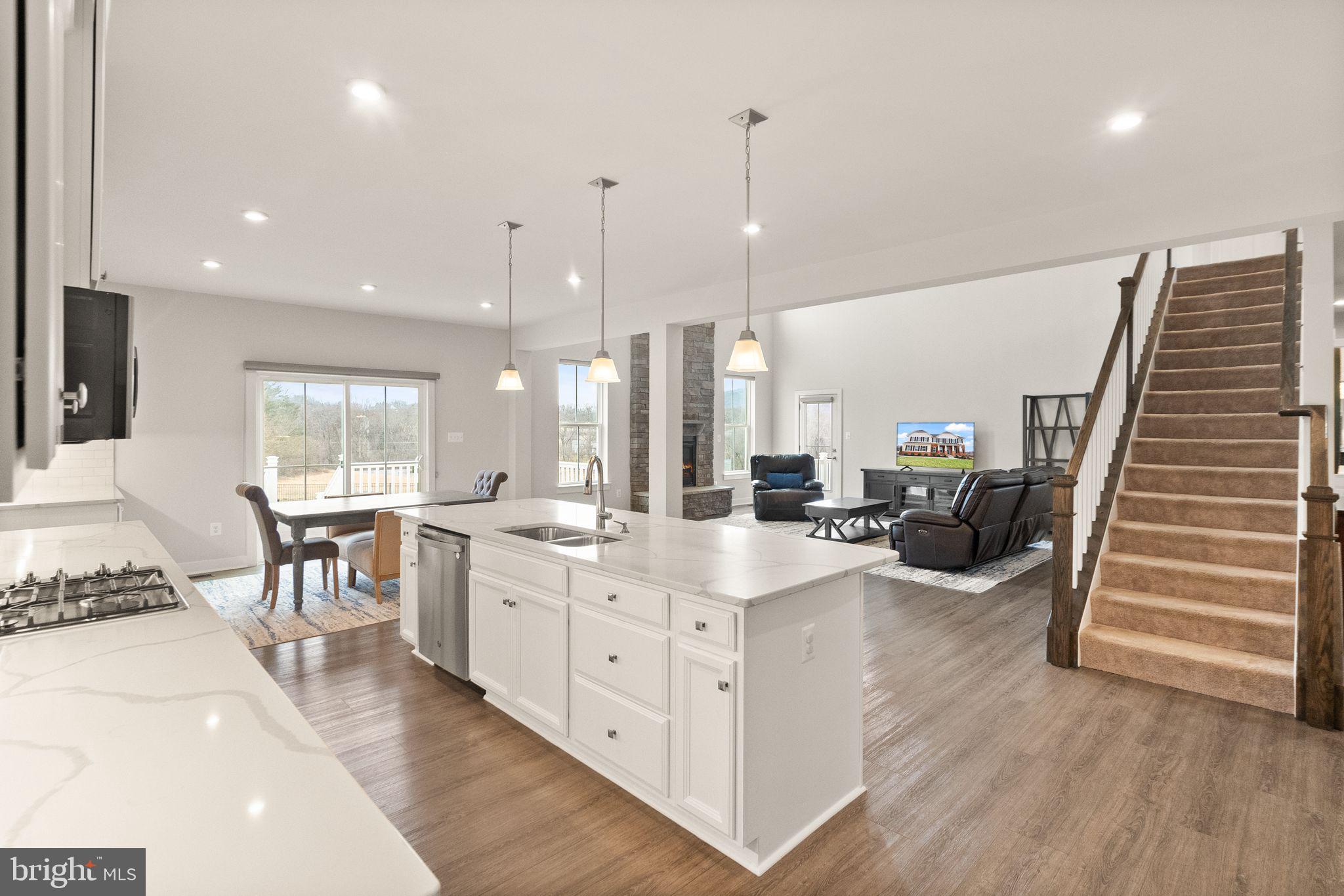 38305 Coralberry Pl