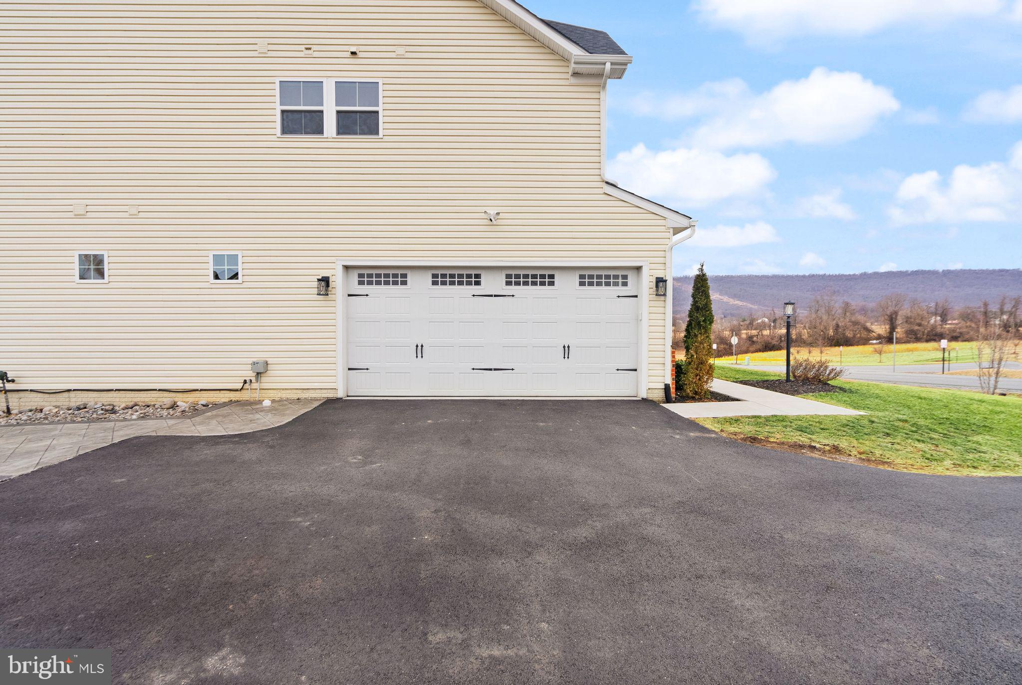 38305 Coralberry Pl