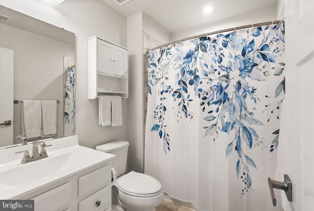 38305 Coralberry Pl