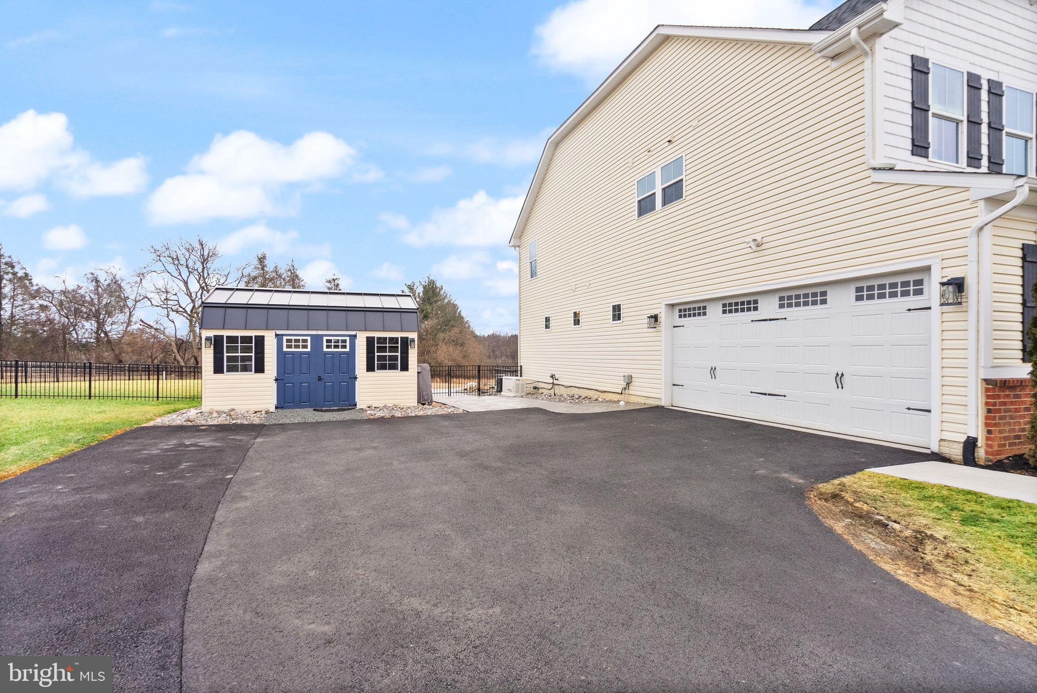 38305 Coralberry Pl