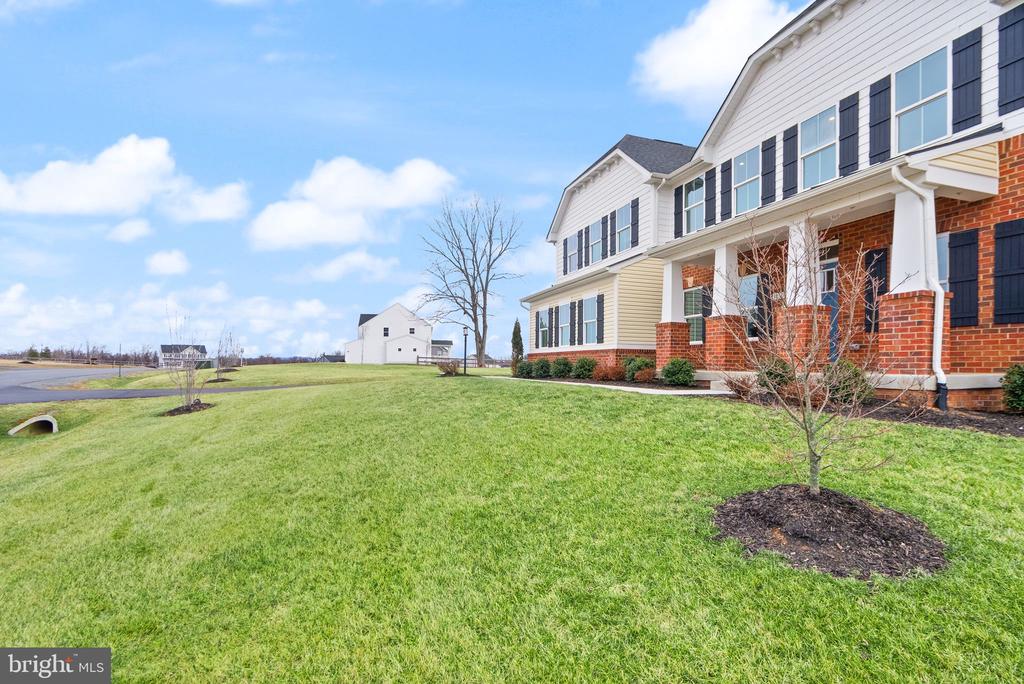 38305 Coralberry Pl
