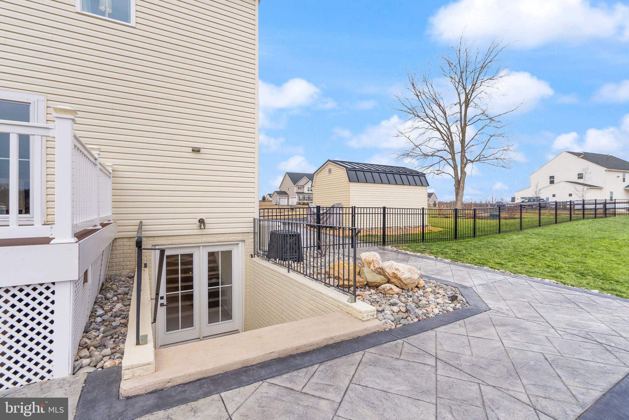 38305 Coralberry Pl