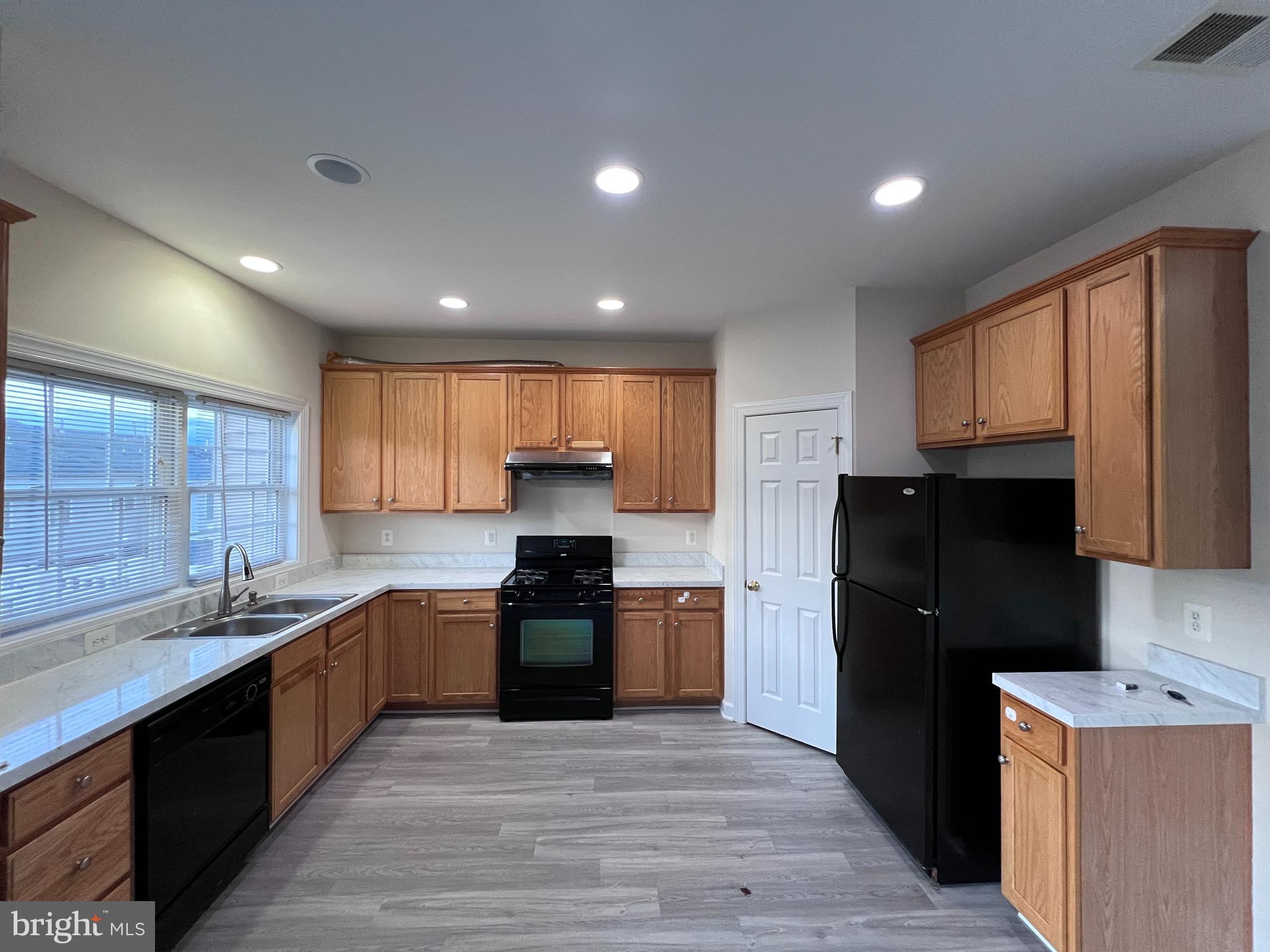 25513 OAK MEDLEY TER