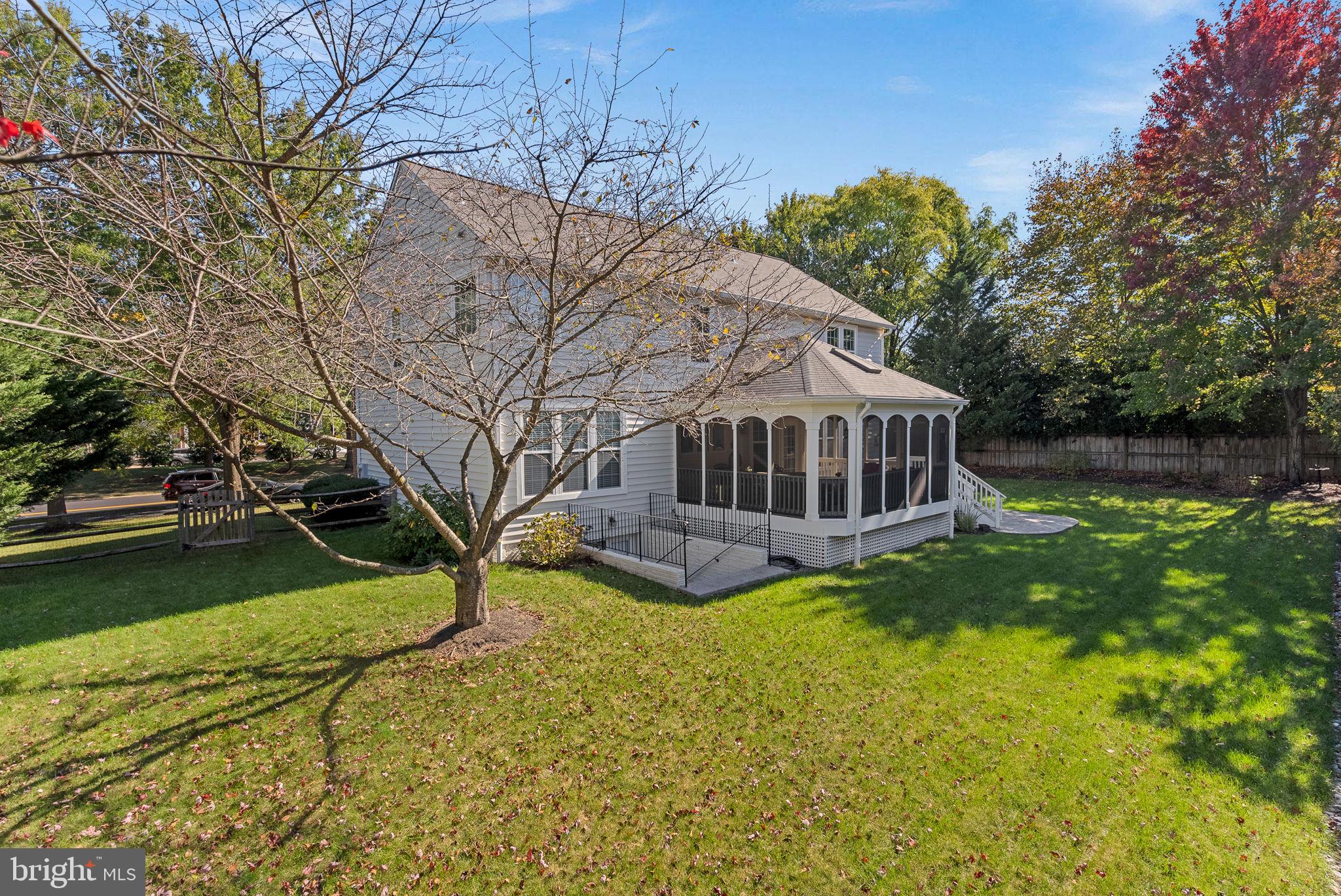 21645 Demott Dr