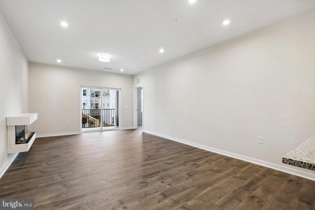 750 Mount Airy Ter NE #303