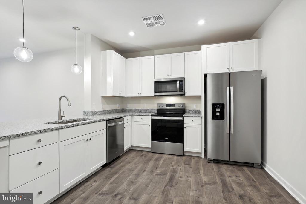 750 Mount Airy Ter NE #303