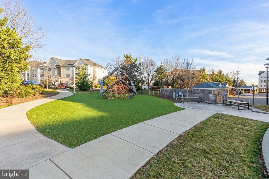 750 Mount Airy Ter NE #303