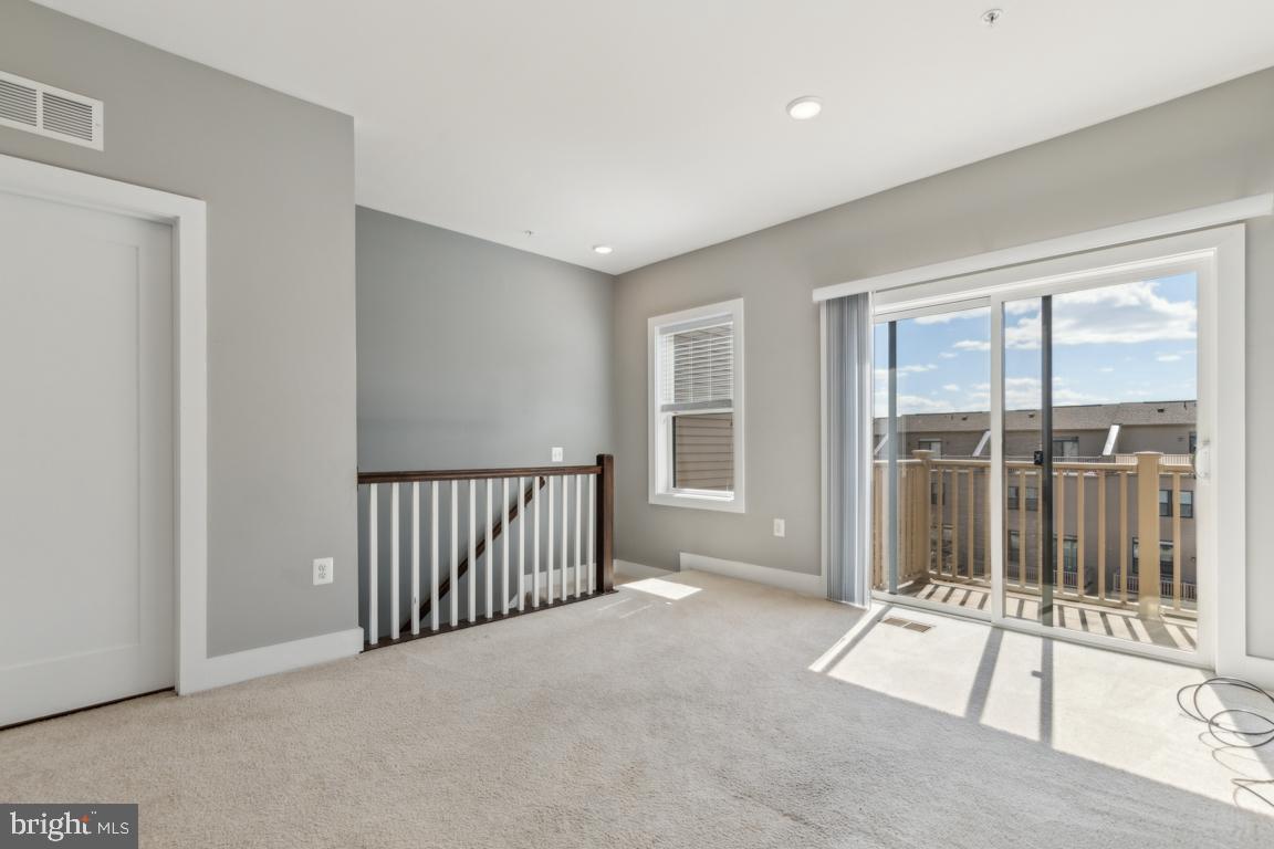 44738 TIVERTON SQ