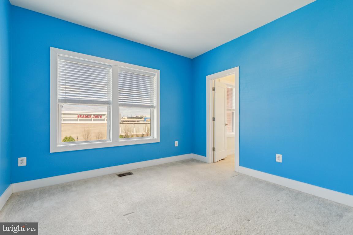 44738 TIVERTON SQ