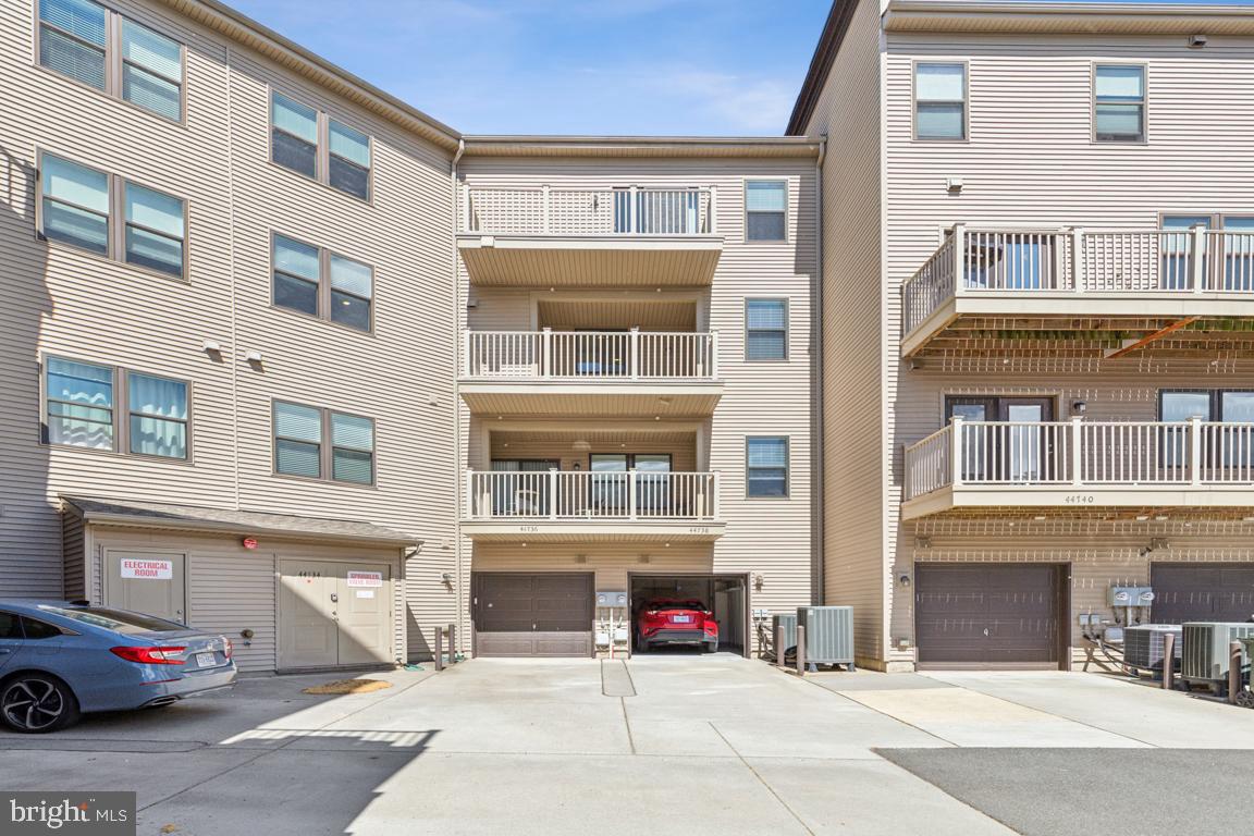44738 TIVERTON SQ