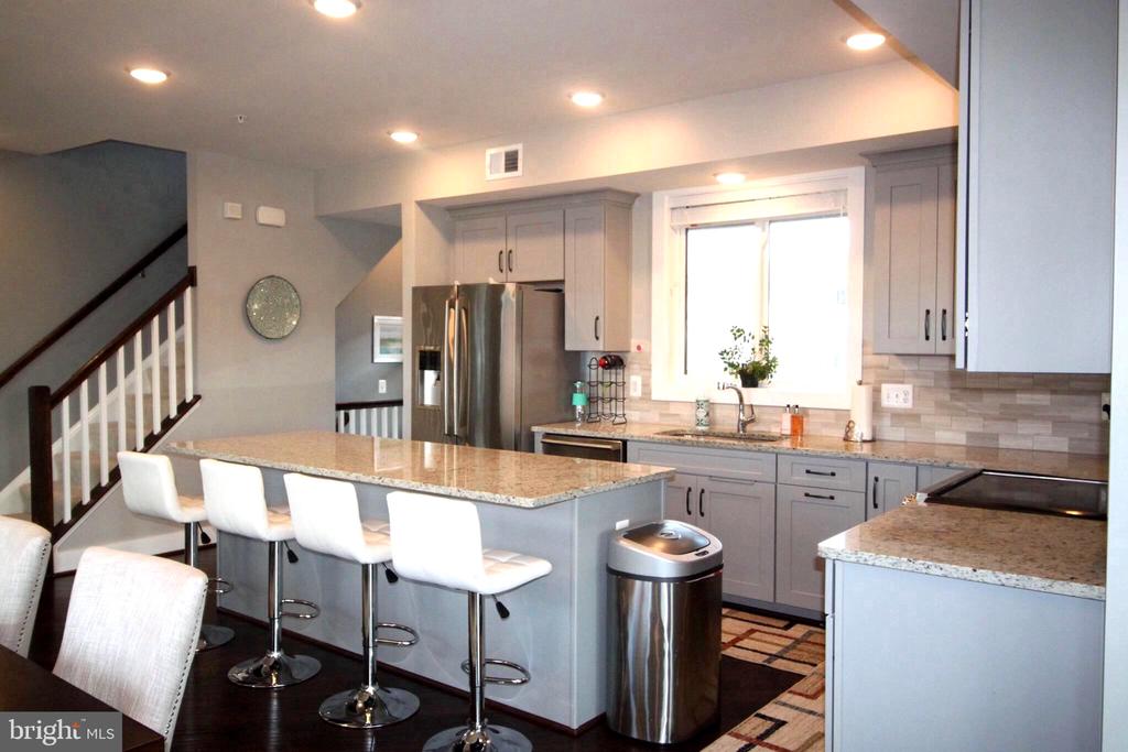 44738 TIVERTON SQ