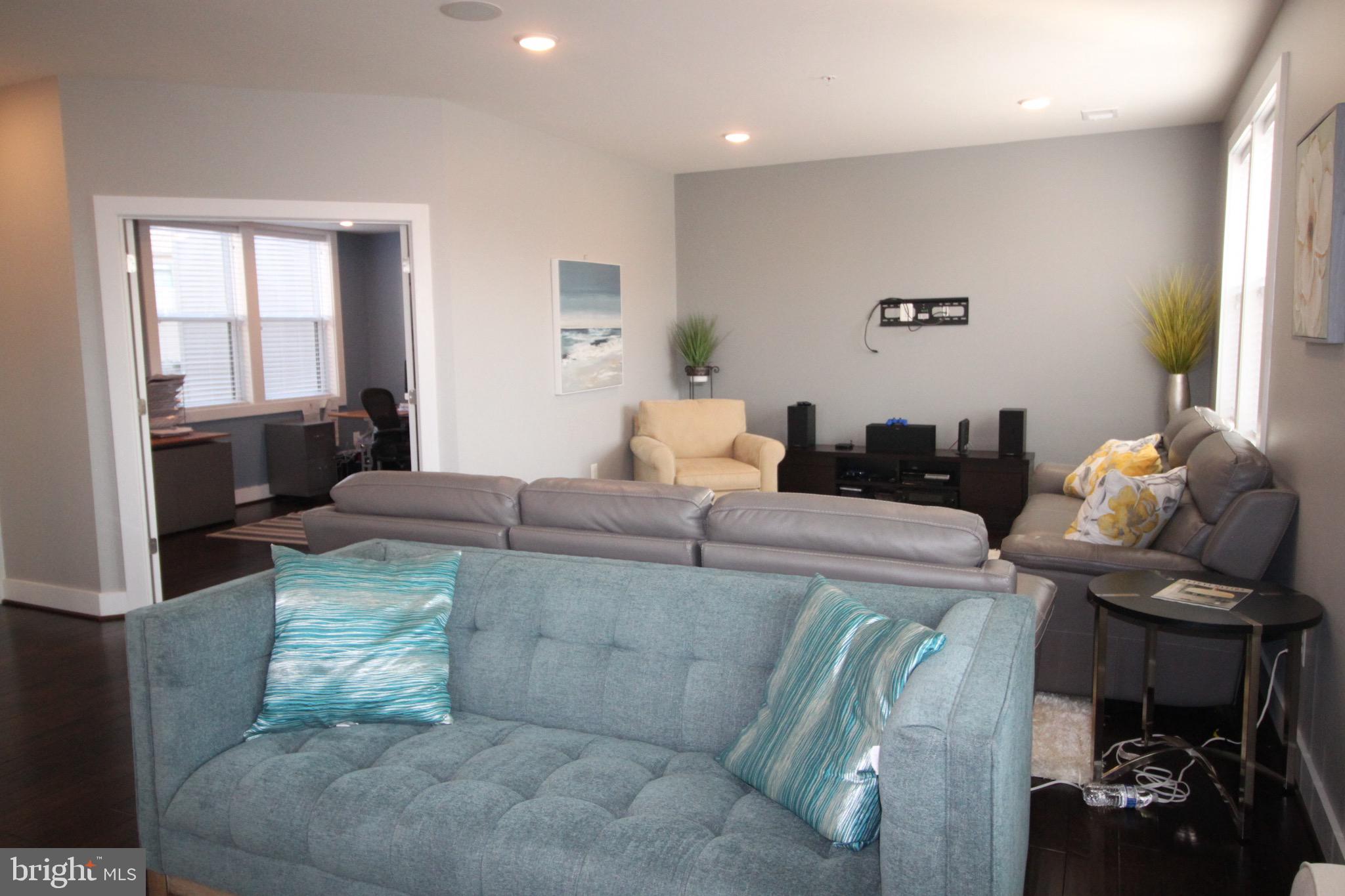44738 TIVERTON SQ