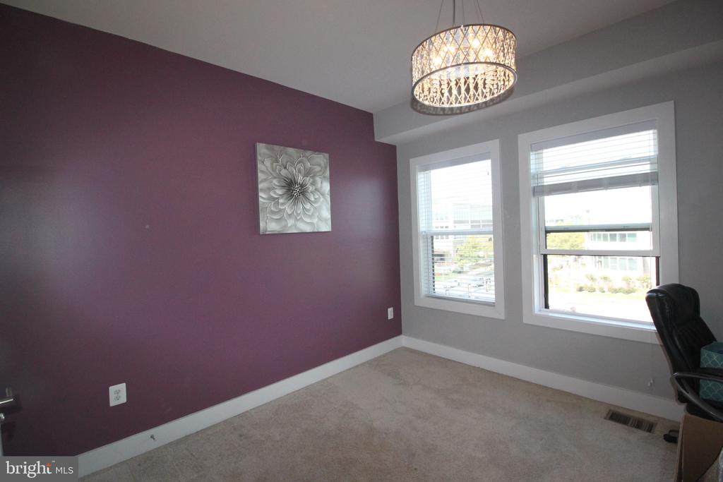 44738 TIVERTON SQ