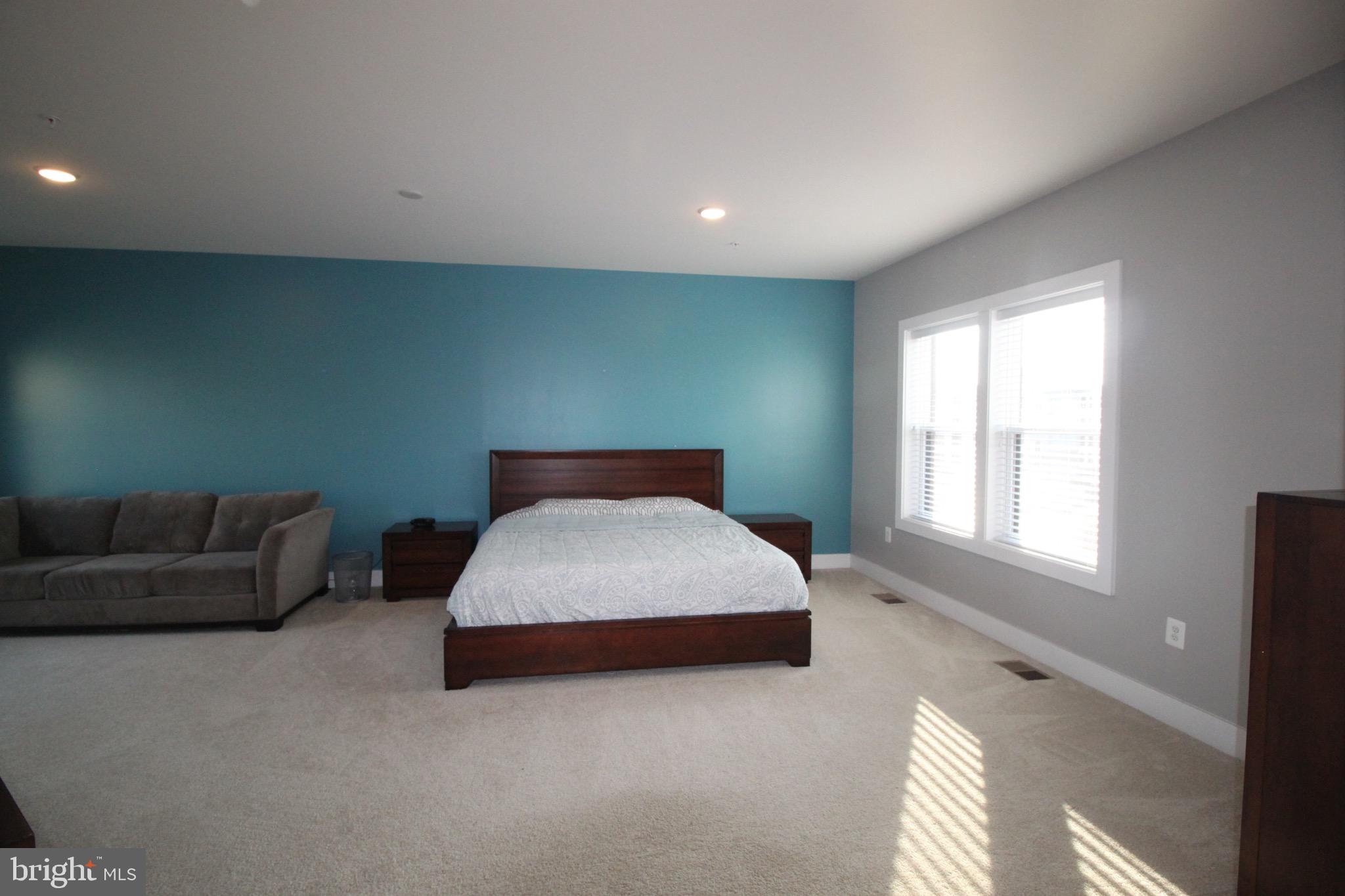 44738 TIVERTON SQ