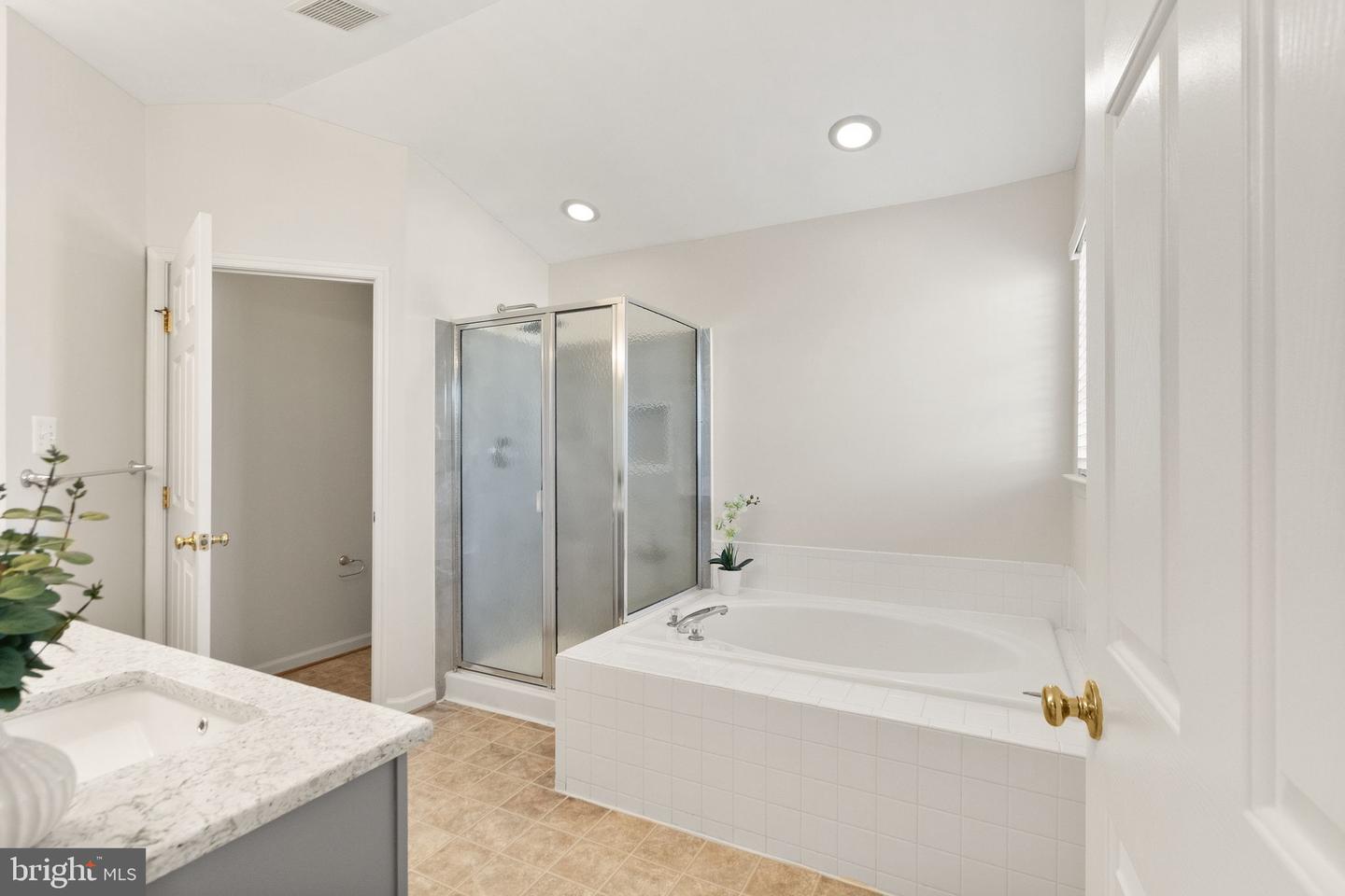 26190 Ocala Cir