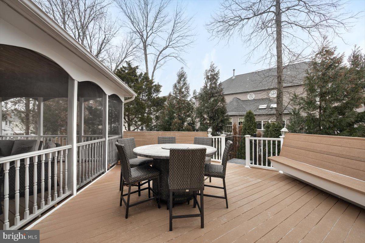 20988 Nightshade Pl