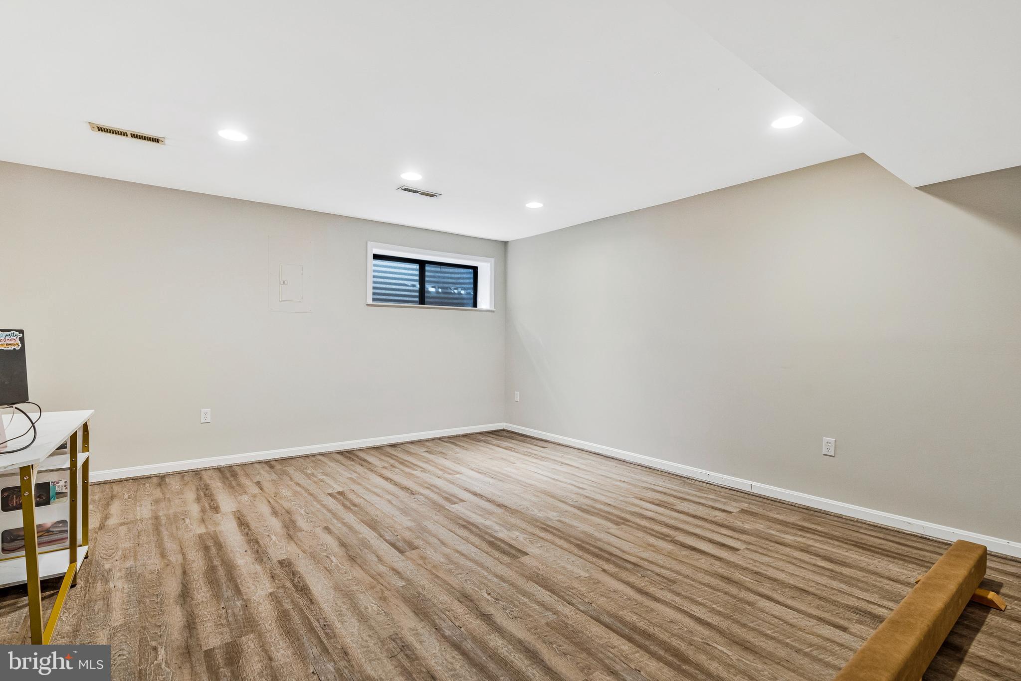 295 Chelmsford Ct