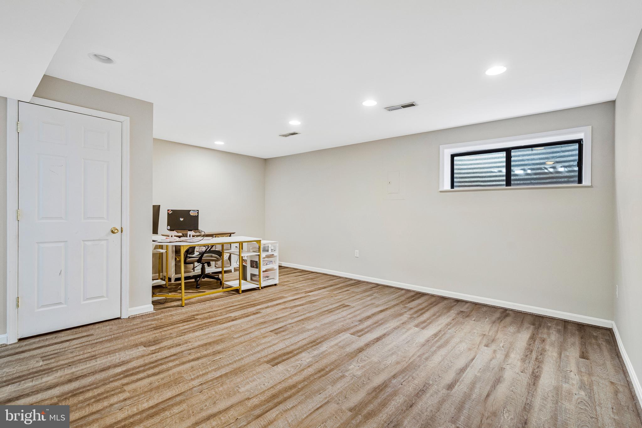 295 Chelmsford Ct