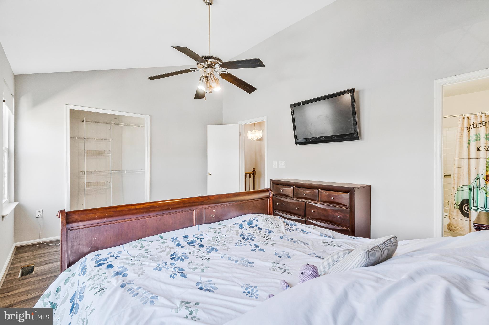 295 Chelmsford Ct