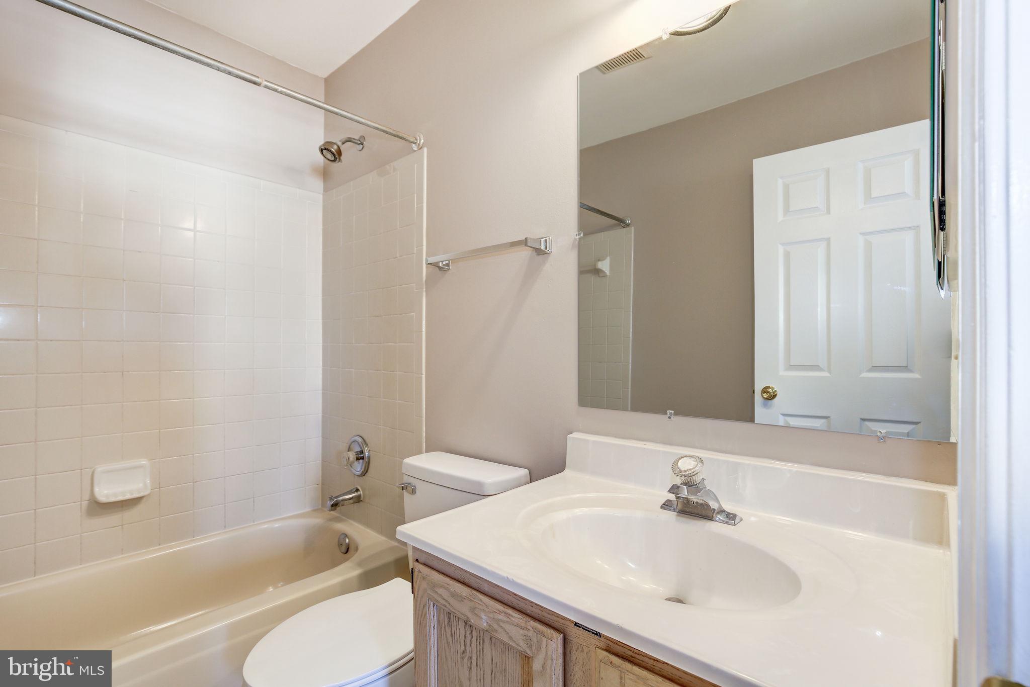 408 MCDANIEL DR